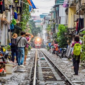 Trainstreet trein toeristen Hanoi Noord-Vietnam