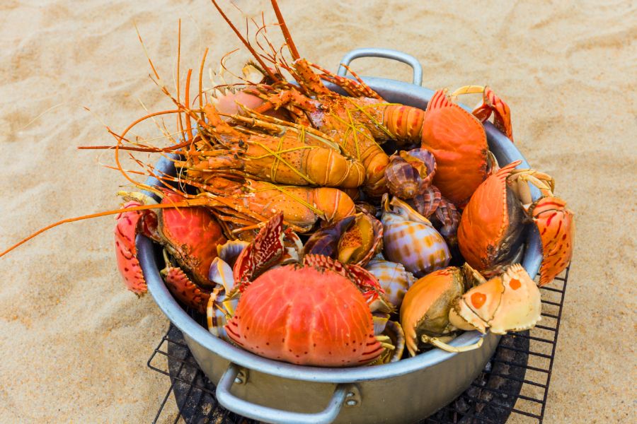 Eten seafood strand Mui Ne Zuid-Vietnam