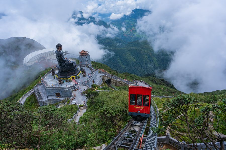 Boedha Sapa Mount Fansipan Noord-Vietnam