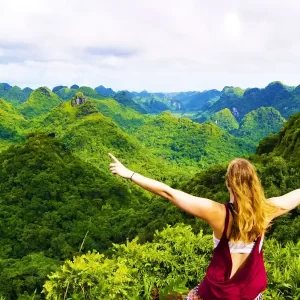 Cat Ba viewpoint Noord-Vietnam