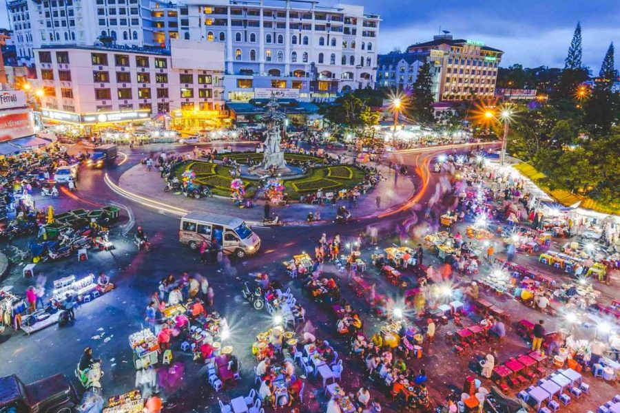 Dalat night market Zuid-Vietnam