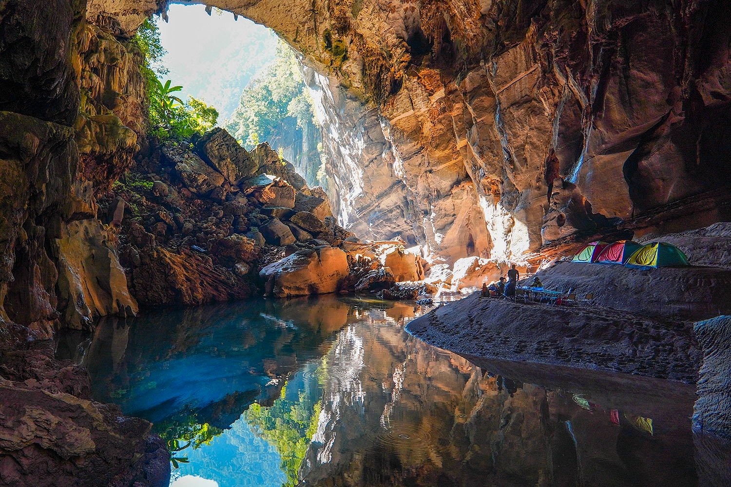 Beste Plekken Om Te Bezoeken in Quang Binh: Campings in de tour