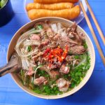 Pho Hanoi of Hanoi noedelsoep: Een Wereldberoemd Gerecht met Diepe Wortels in de Vietnamese Cultuur